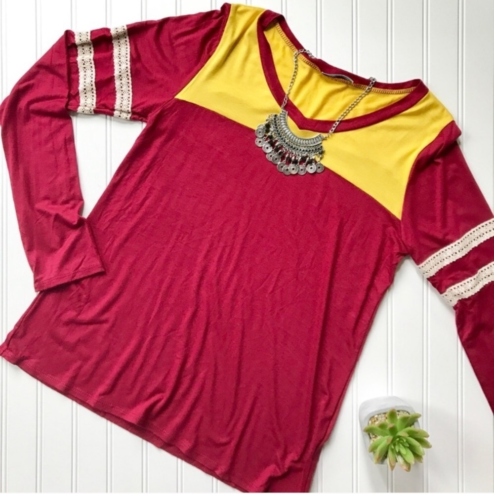 Lace accent raglan tee